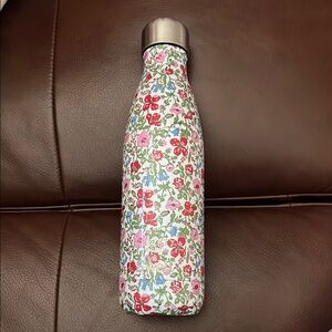 Brand new Starbucks liberty fabric swell bottle